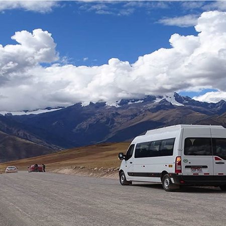 Buses en Perú
